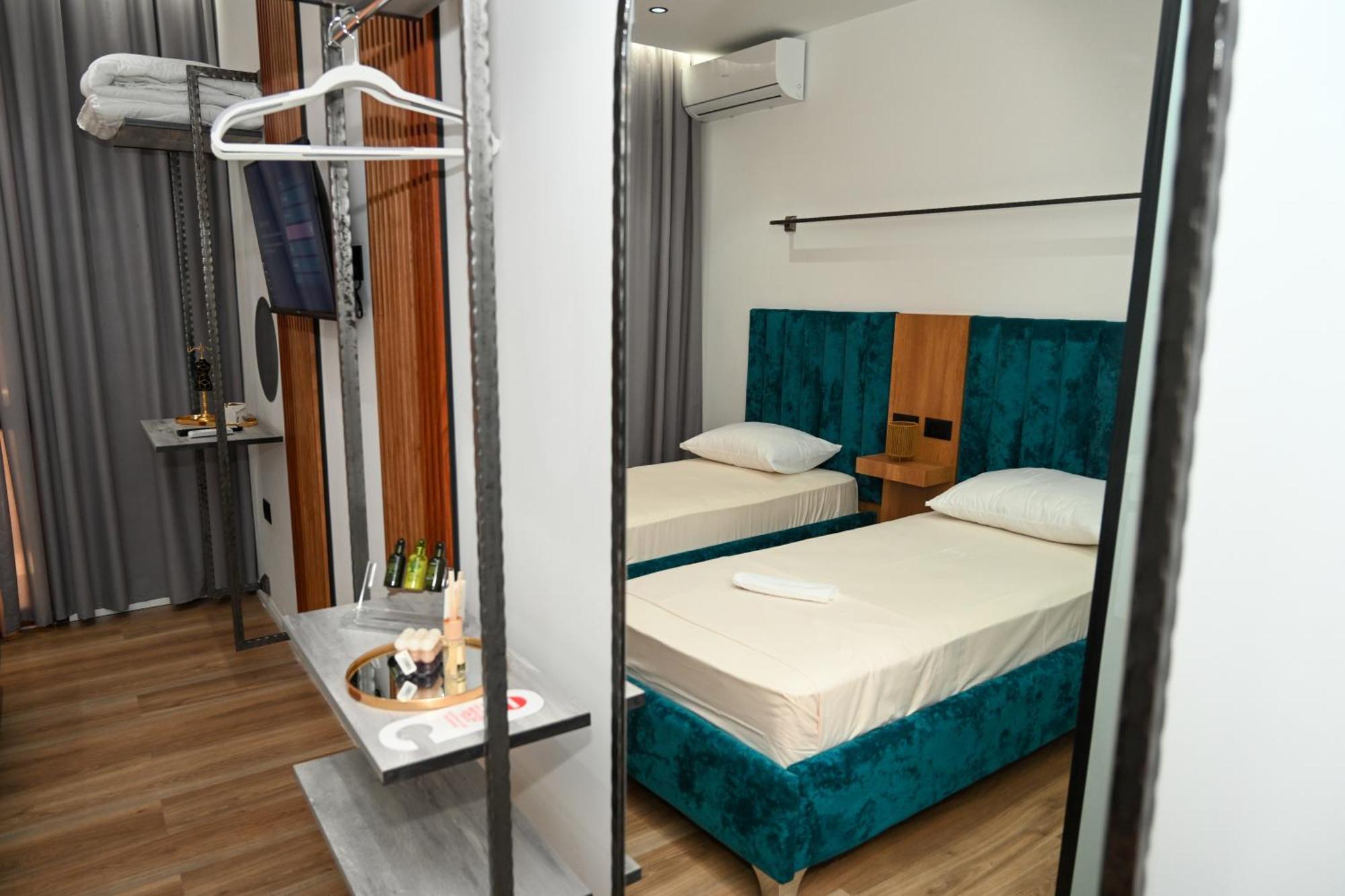 Apollonia Hotel Fier Cameră foto